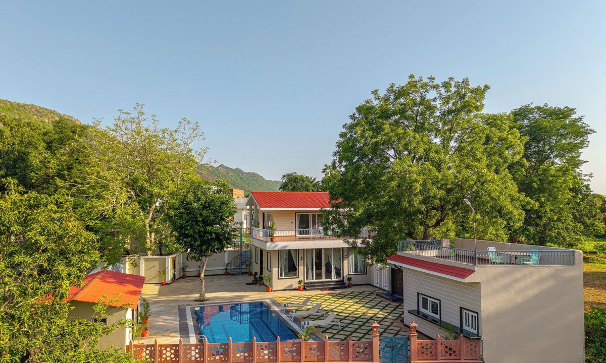 Bedla House | Charming 3-bedroom bungalow with AC, WiFi in wonderful Udaipur