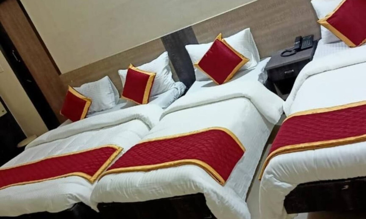 Koyambedu House | Chennai guest house