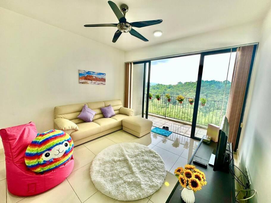 Cheras Apartment | Cheras Traders Square, Balakong, Cheras 6 pax