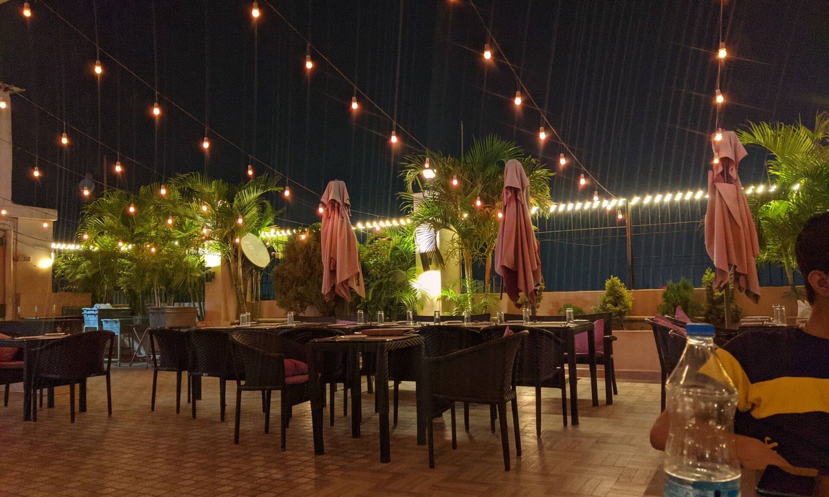 Sahibganj Hotel | CHINMAYE INN