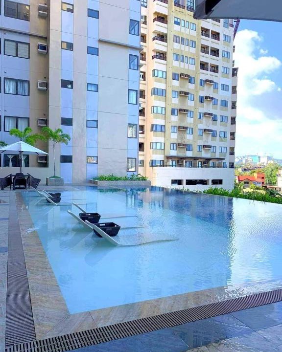Mabolo Apartment | City View at The Persimmon Studios