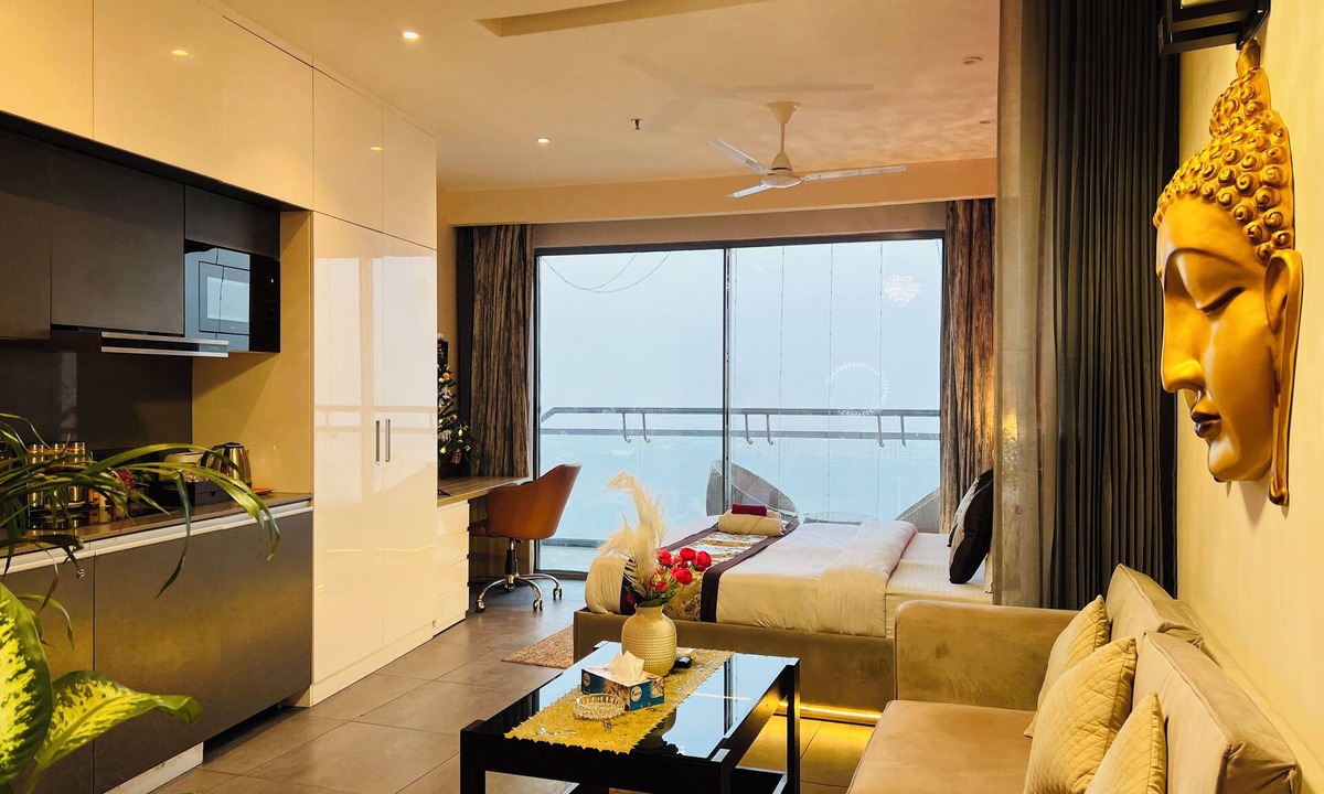 Noida Apartment | CITYSCAPE BY ROYAL RETREAT SUITES nnnnn