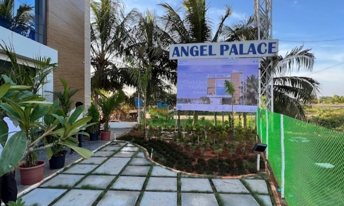 Sirkazhi Hotel | Clarks Inn Express Sirkazhi