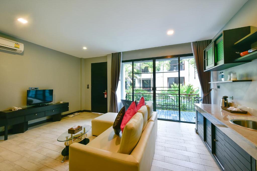 Chalong Hotel | Coco Paradiso Phuket SHA