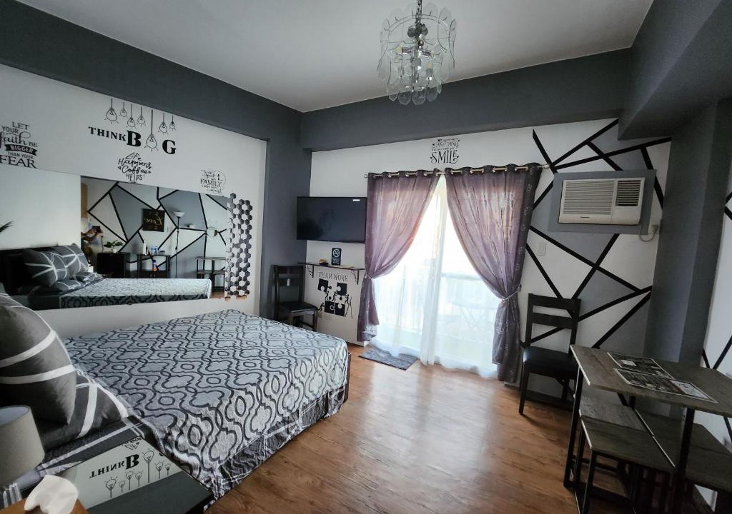 Mactan Export Processing Zone Apartment | Condo Azur Suites A125 Amani Resorts Residences , 5 minutes Airport, Netflix, Stylish, Cozy with Luxurious Swimming Pool