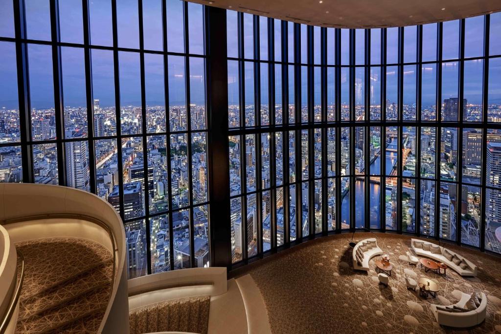 Nakanoshima Hotel | Conrad Osaka