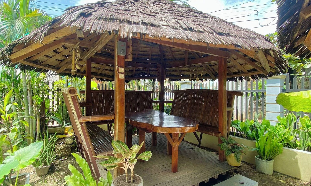 Coron Town Proper House | Coron Vista Lodge