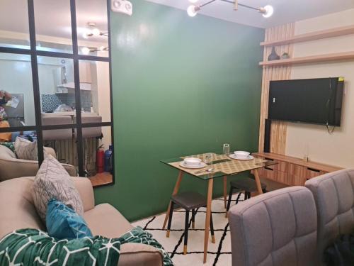 Sasa Apartment | Cozy 2 bedroom Condo in Davao near Airport with balcony