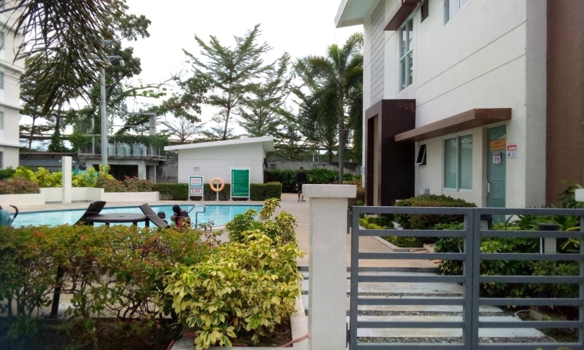 Talomo District Condo | Cozy condo in nice Davao City with AC, WiFi, fitness room