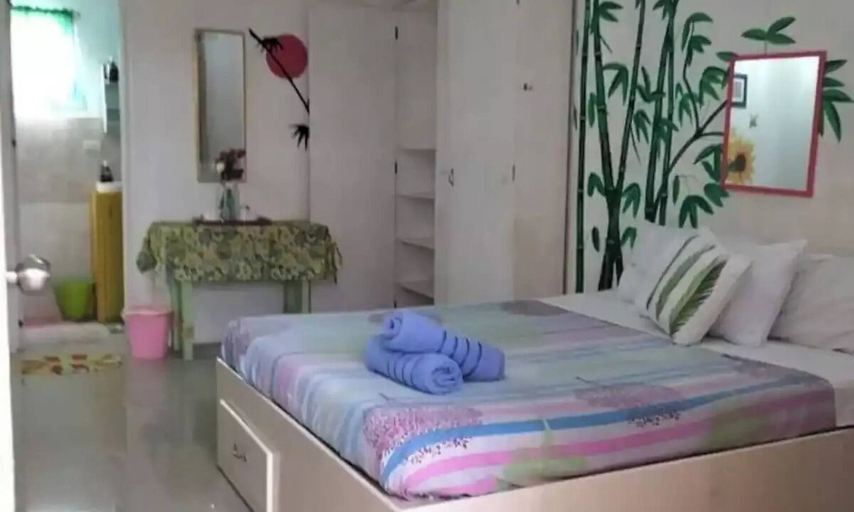Oslob Resort | Cronin Residences Deluxe Room for 2pax/with b-fast