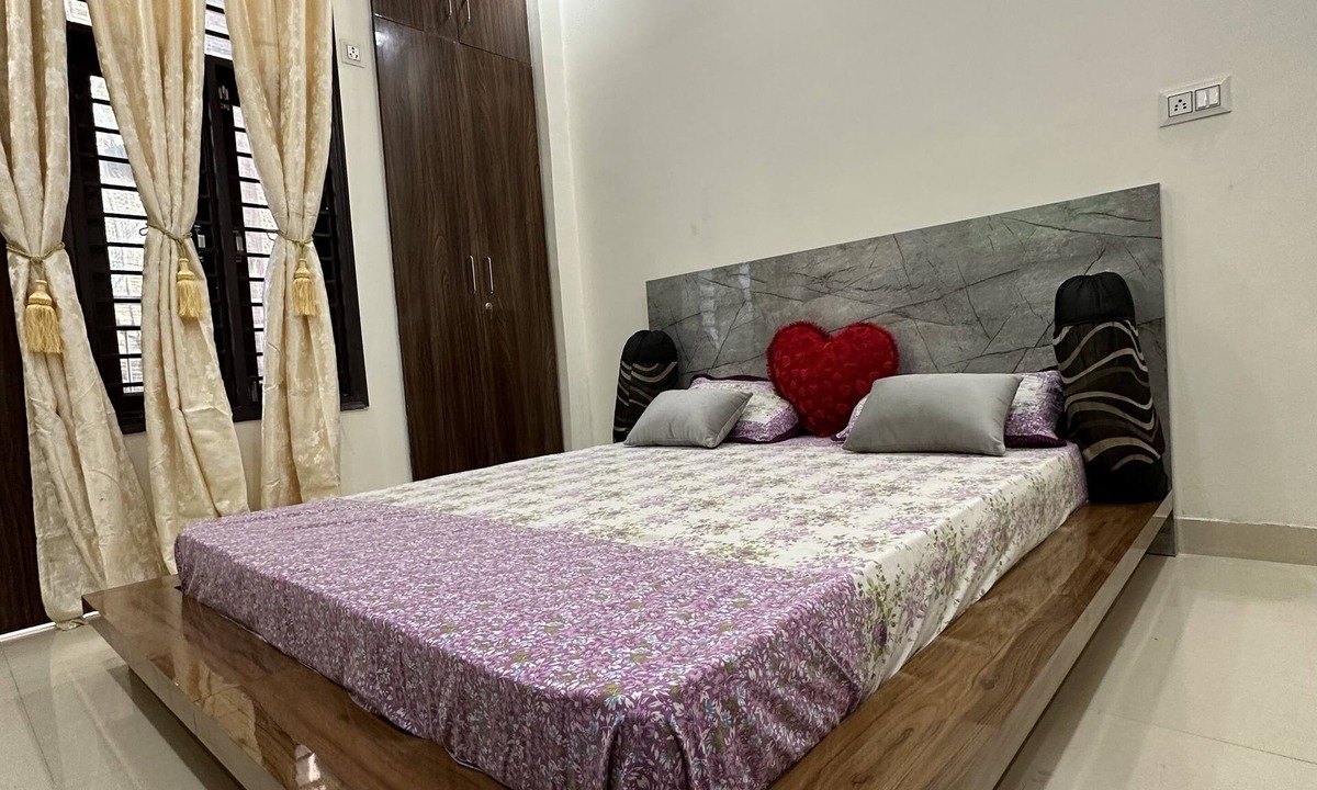 South West House | D's Bird Century