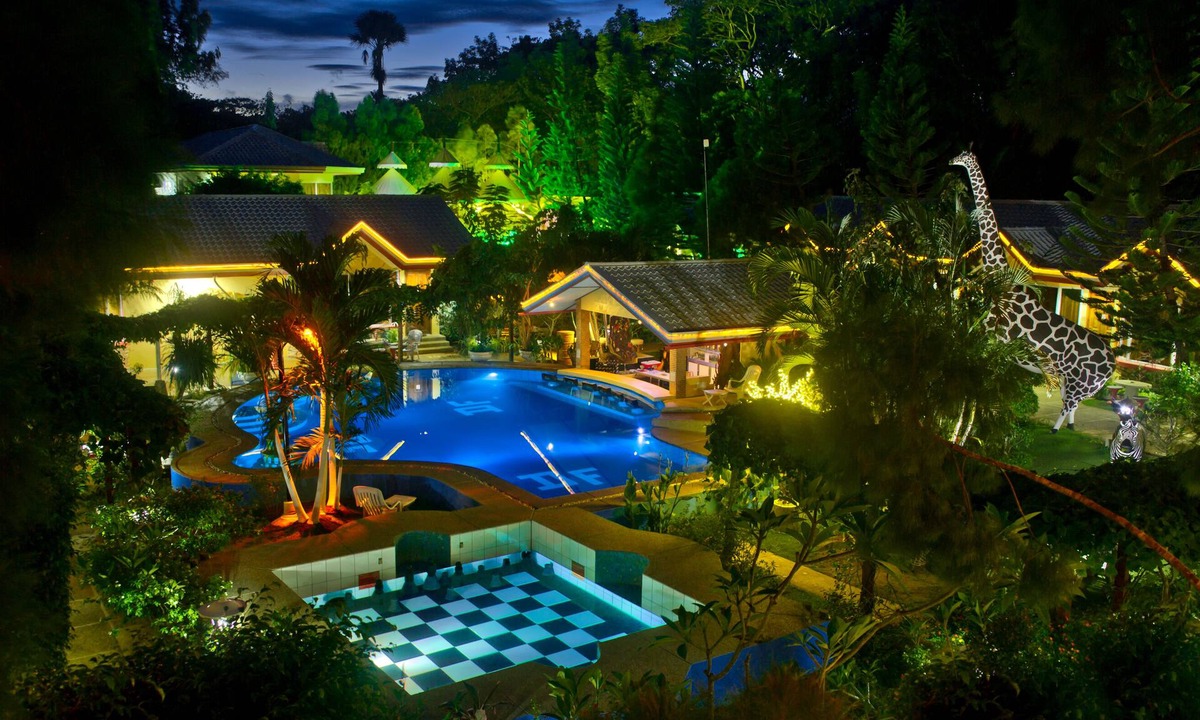 Puerto Princesa City Centre Resort | Deep Forest Garden Hotel