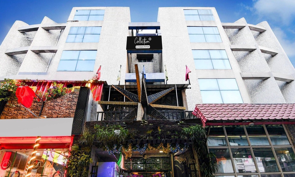 Ballygunge House | Deluxe Circus Avenue Road Hotel Rockstar