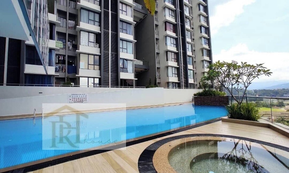 Taman Setapak Condo | Deluxe Room at Ayuman Suites, Gombak with KL City View