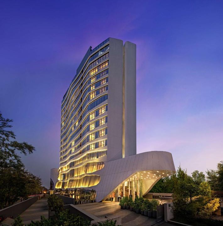 Ahmedabad Hotel | DoubleTree by Hilton Ahmedabad