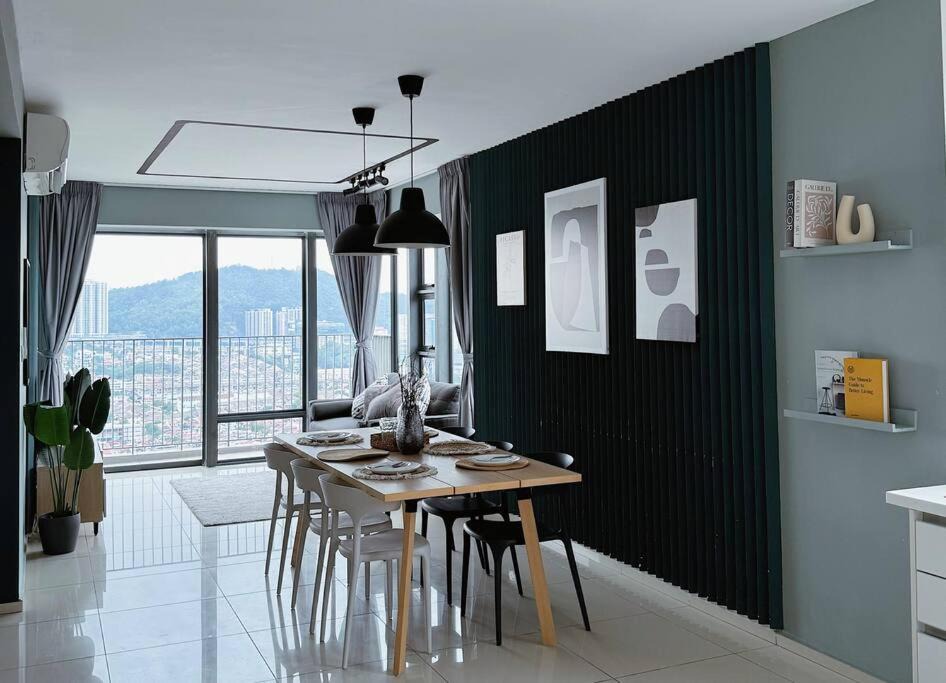 Taman Mutiara Apartment | EkoCheras Premium Suite 6-7pax KL View Corner Lot with Balcony near MRT
