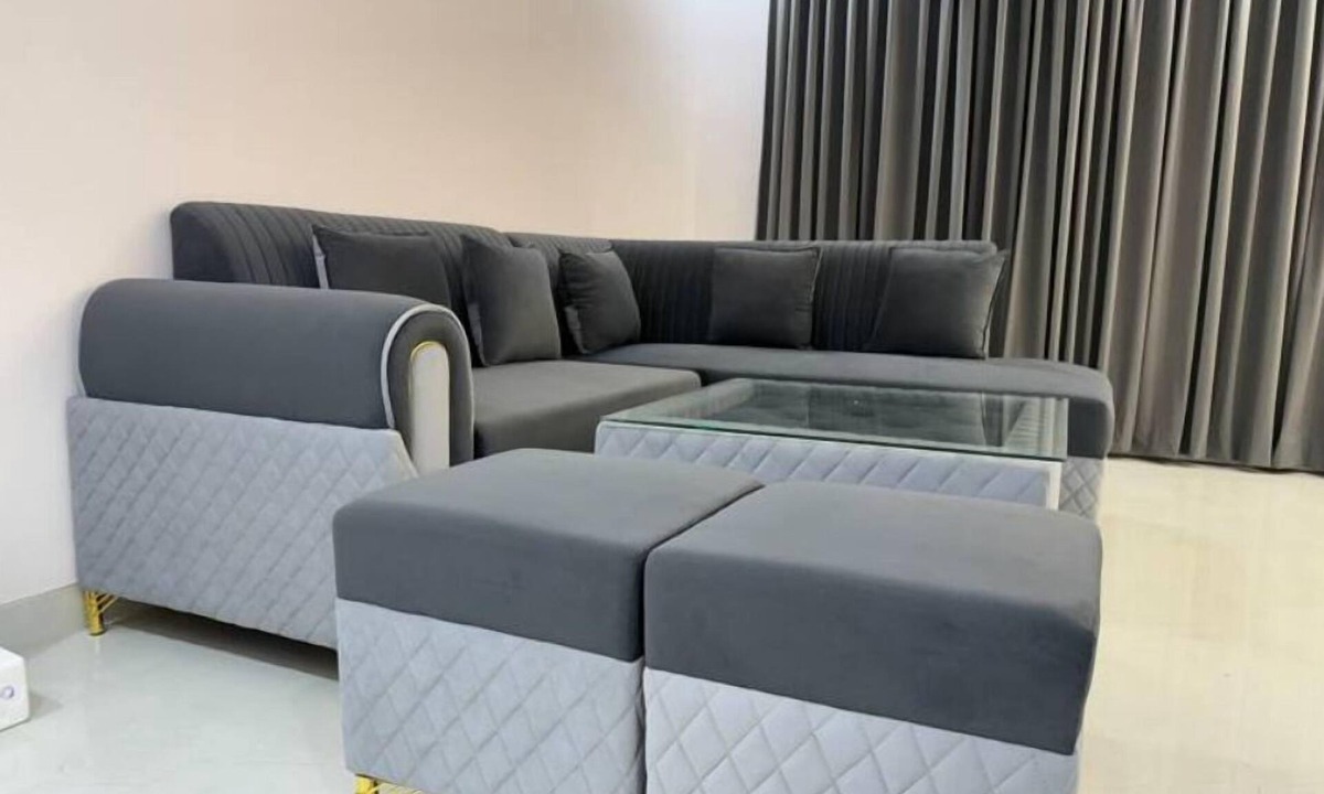 Noida Apartment | Escape to our beautiful & cozy 3 BHK retreat!