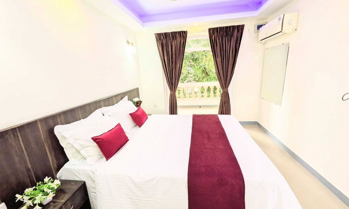 Colva Apartment | Exceptional and Guest favourite rating - 350 Mtrs from Beach with Pool & Gym