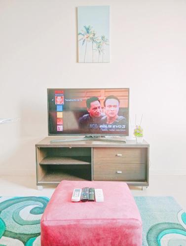 Cyberjaya Apartment | F1-32-01 NeonNestTamarindSuiteWiFiNetflixFreeParking