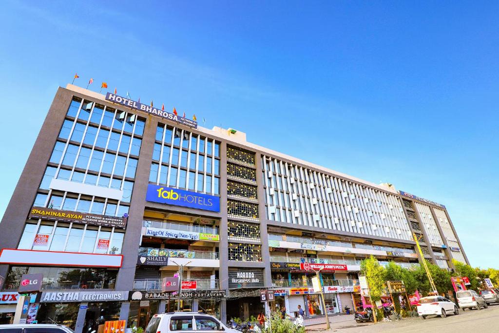 Ahmedabad Hotel | FabHotel Bharosa Inn