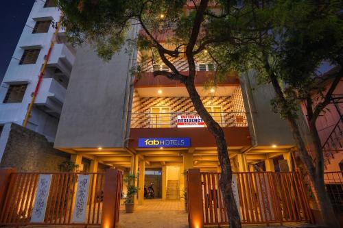 Pimpri - Chinchwad Hotel | FabHotel Infinity Residency