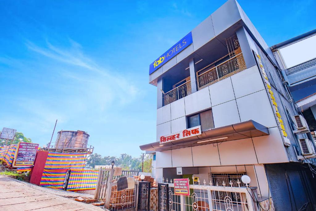 Panchgani Hotel | FabHotel Silver Leef and Resort