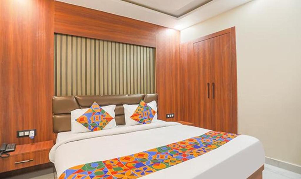 Allahabad Hotel | FabHotel The Treenity House