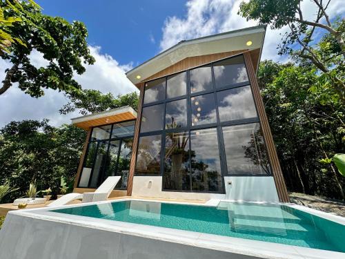 Siniloan House | Forresta Glasshouse