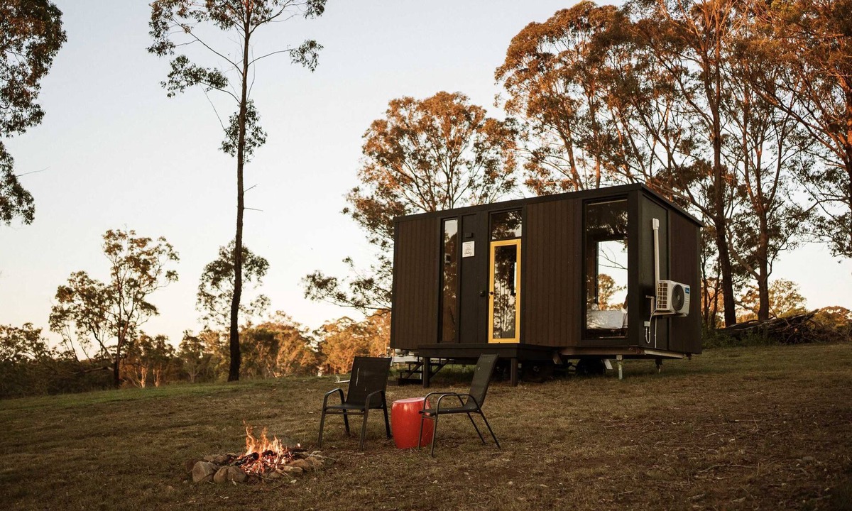 Rainbow Flat House | Four-Sol by Tiny Away