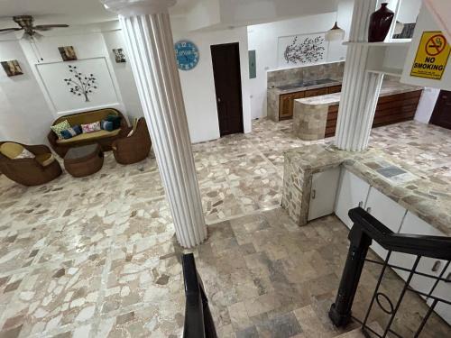 Kabankalan City Apartment | G-Apartment Three-Bed Haven