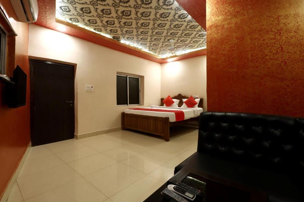 Laheriasarai Hotel | G.V HERITAGE