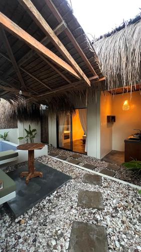 Burgos Apartment | Ginhawa Stay Private Pool Studio