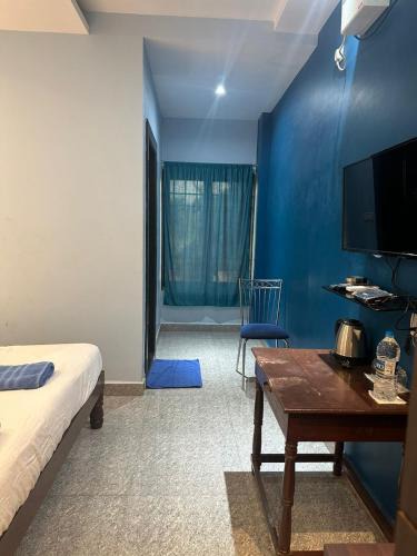 Vagator Bed & Breakfast | GOAROUND- Sita Comforts at Vagator Petrol Pump by Goaround Homes