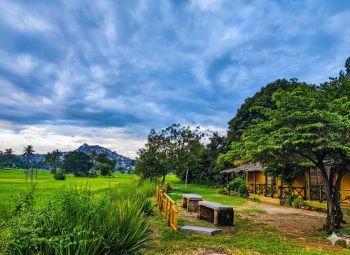 Sanapur Bed & Breakfast | Gowri Nature Stay Hampi