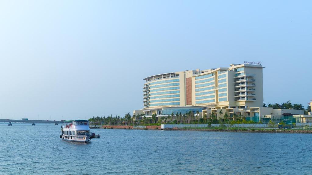 Kochi Hotel | Grand Hyatt Kochi Bolgatty