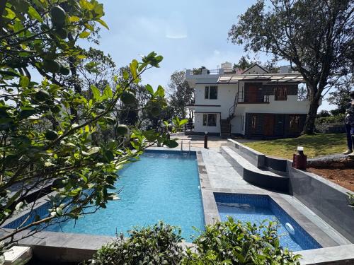 Elappara Villa | Greenshore 4BHK Pool Villa Vagamon