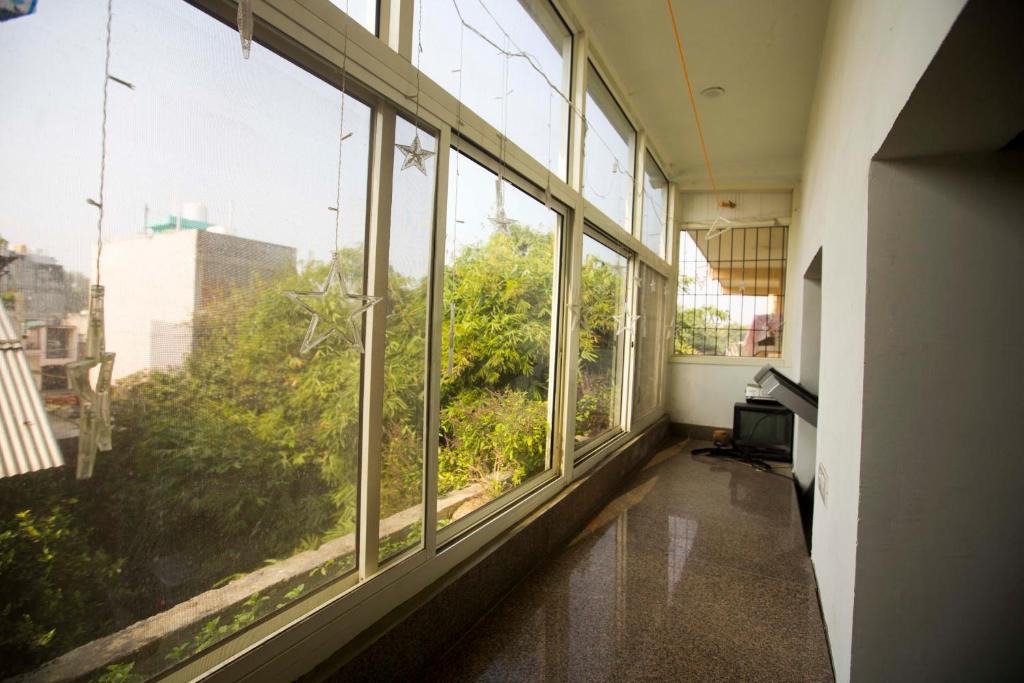 New Delhi Bed & Breakfast | GROUP FRAME