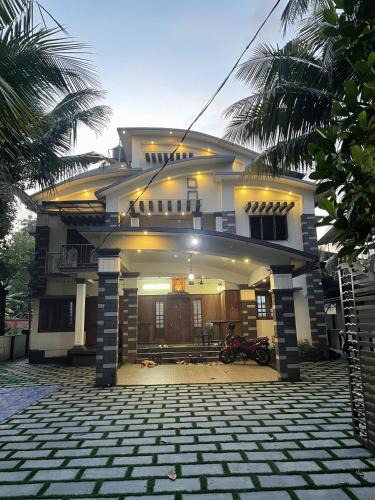 Tiruvalla House | Happy homes - Thundathil