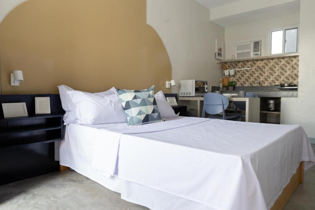 Bacoor City Apartment | Hive Manila Guesthouse -Netflix,400mbps WI-FI