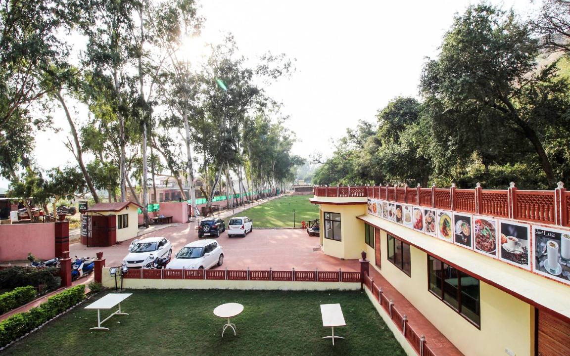 Alwar Hotel | Hotel ∙ 2 guests