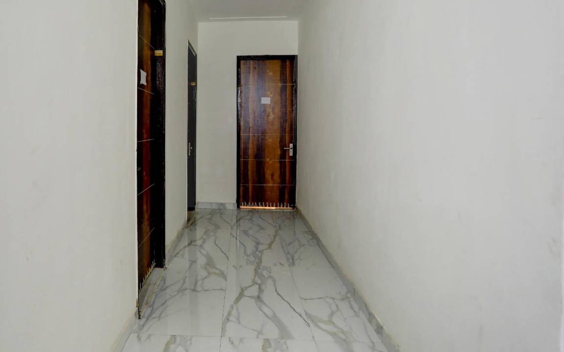 Ghaziabad Hotel | Hotel ∙ 3 guests