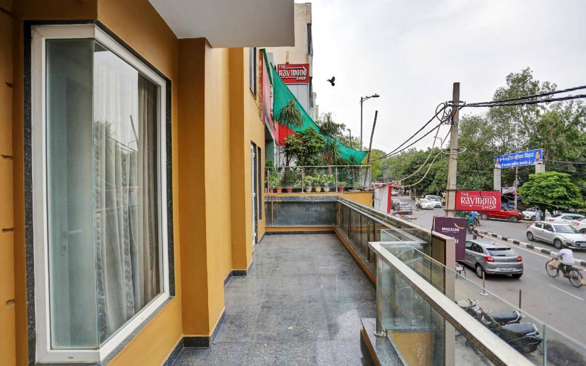 Pashim Vihar Hotel | Hotel ∙ 3 guests