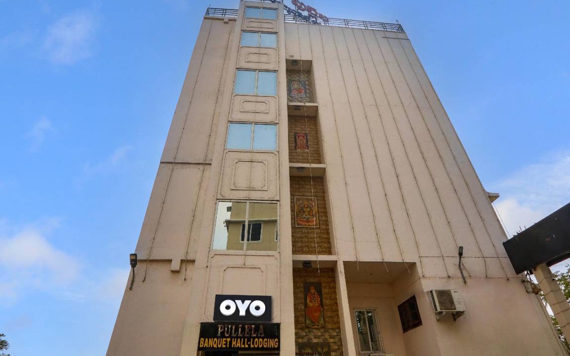 Karimnagar Hotel | Hotel ∙ 3 guests