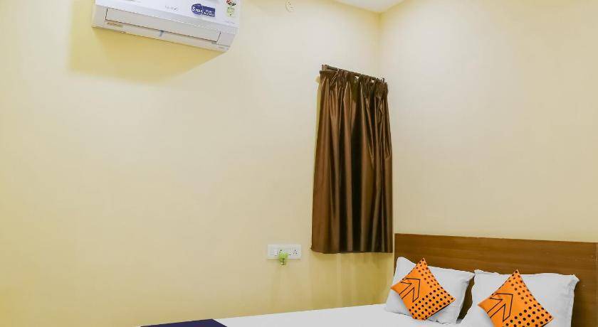 Visakhapatnam Hotel | Hotel ∙ 3 guests