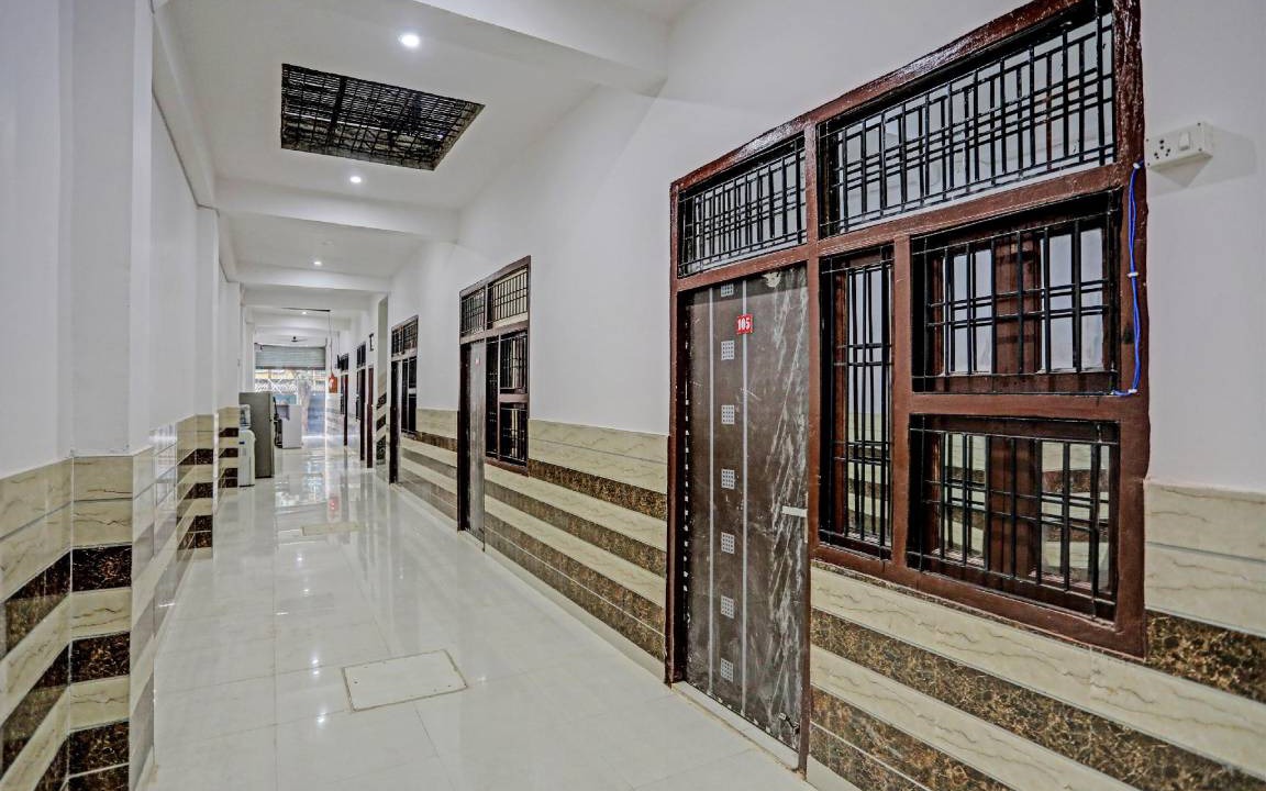 Noida Hotel | Hotel ∙ 3 guests