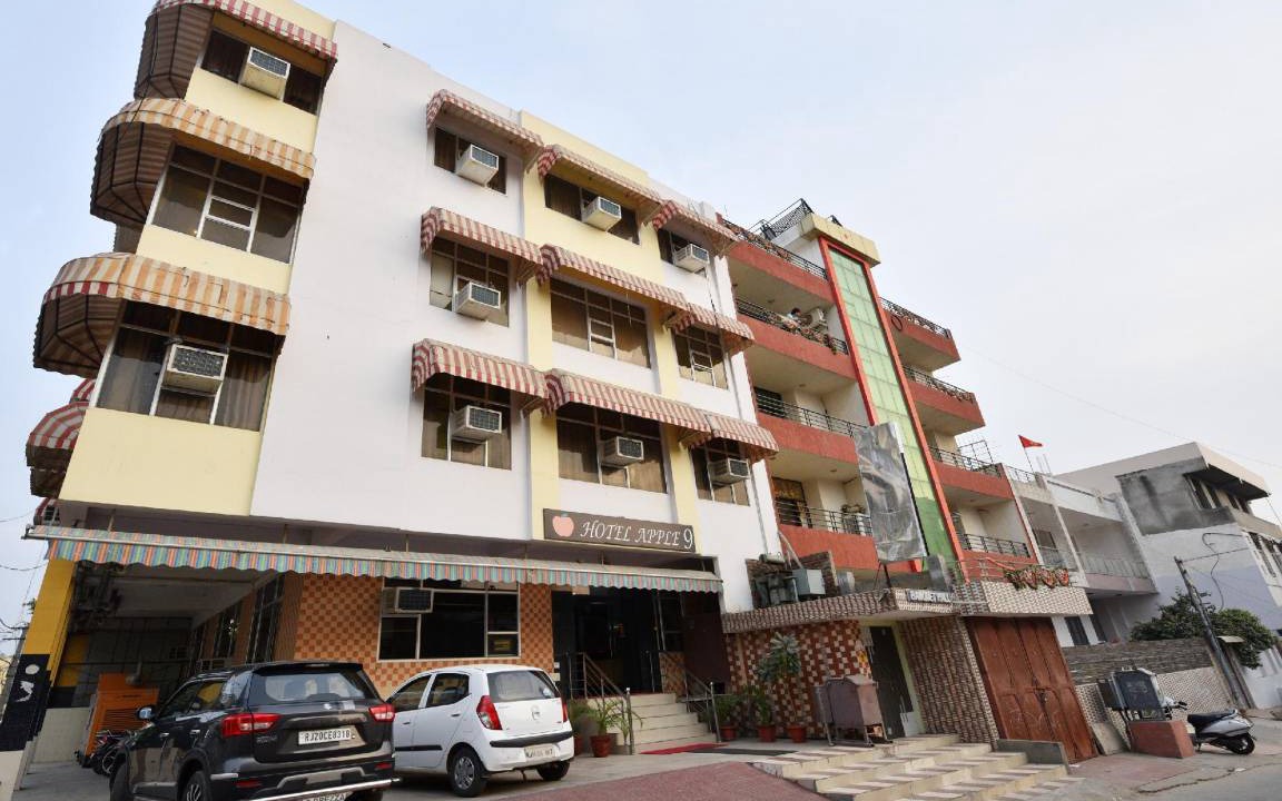 Malviya Nagar Hotel | Hotel ∙ 3 guests