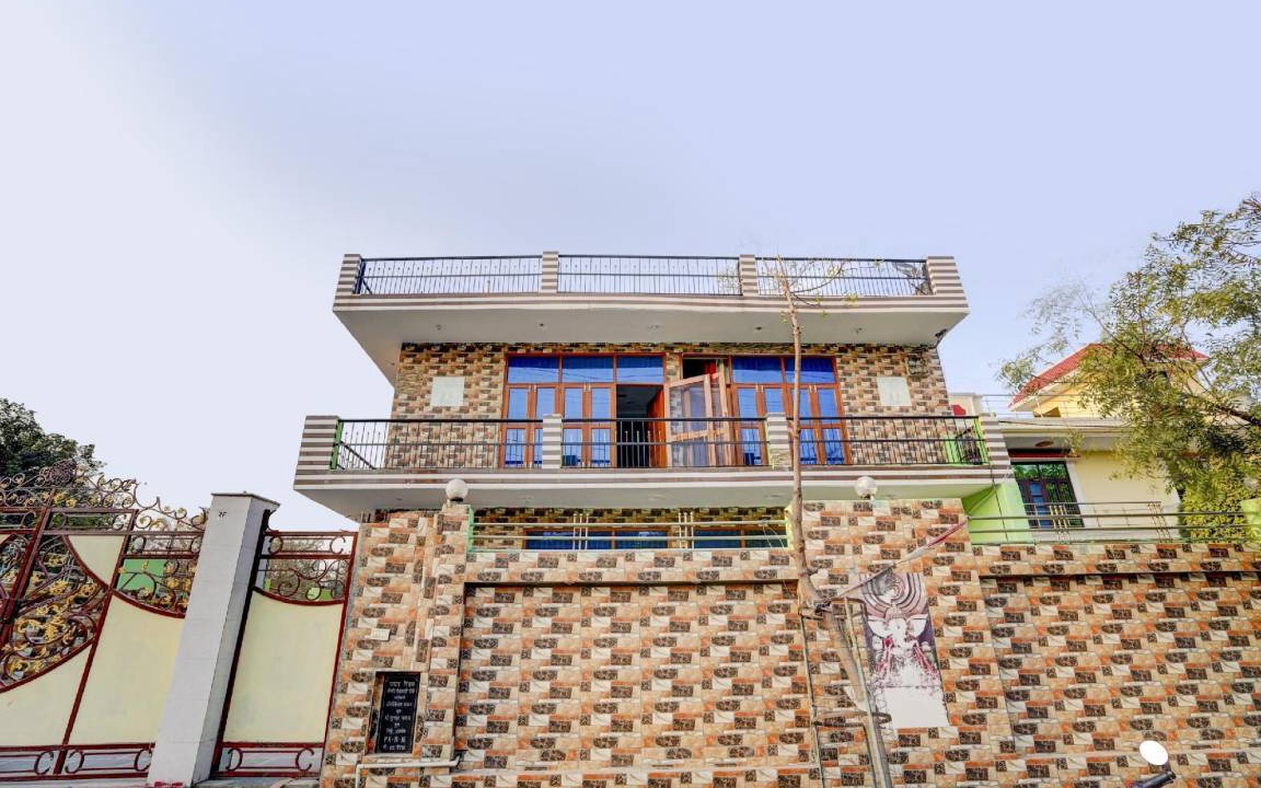 Noida Hotel | Hotel ∙ 3 guests