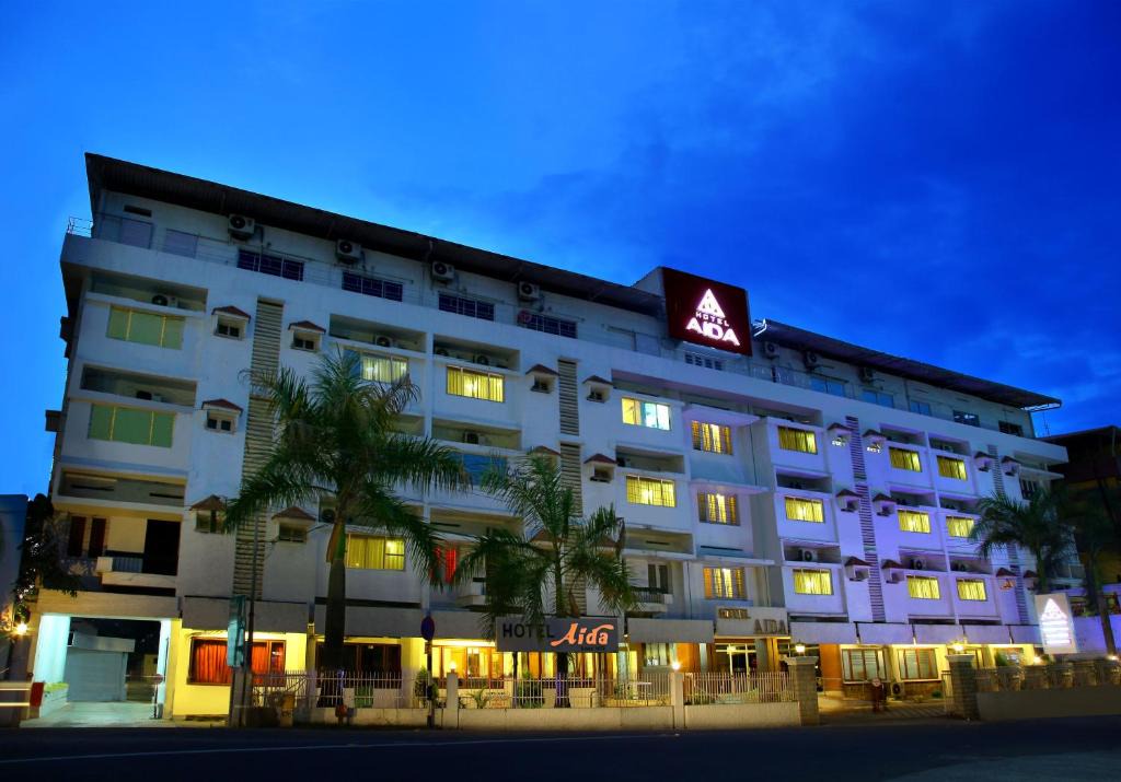Onamthuruth Hotel | Hotel Aida