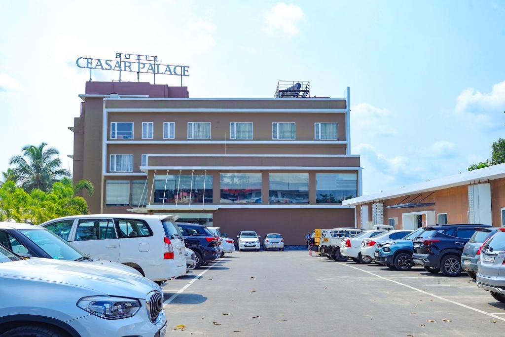Nagampadam Hotel | Hotel Ceasar Palace Kottayam