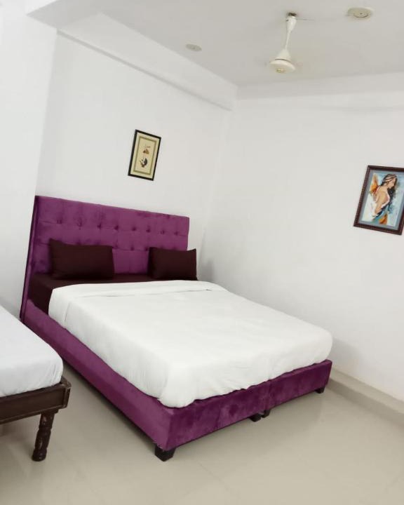 Surat House | HOTEL COMFORT